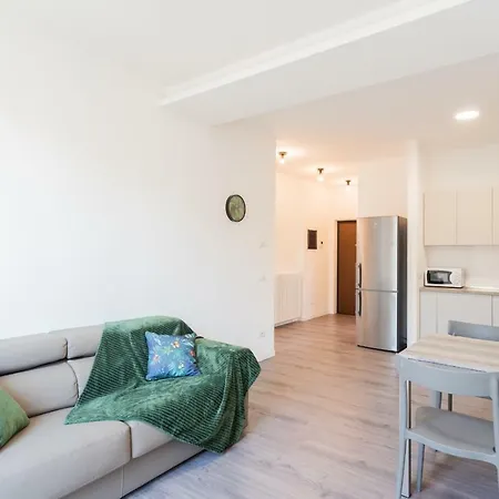 Central & Modern Apartment By Rent All Como Exterior photo