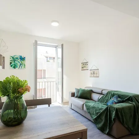 Central & Modern Apartment By Rent All Como Exterior photo