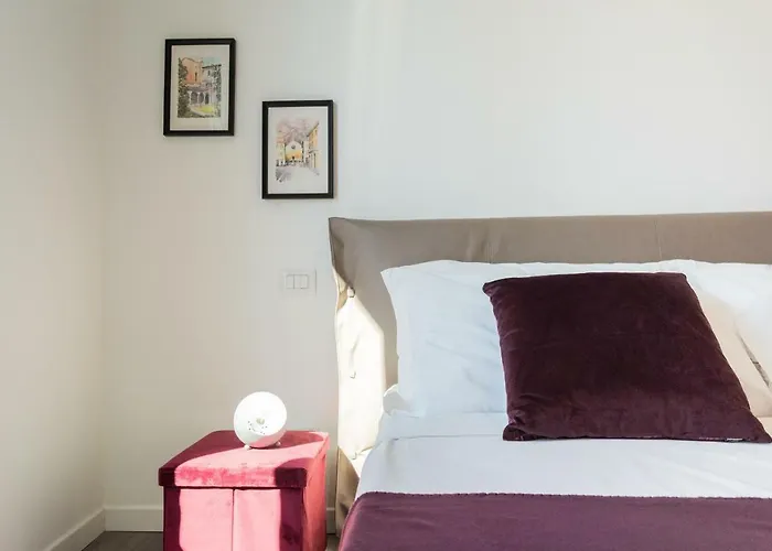 Central & Modern Apartment By Rent All Como
